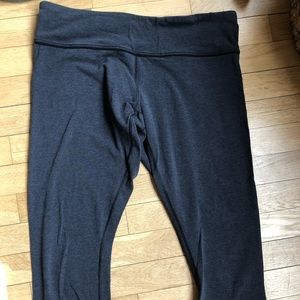 Lululemon Grey Yoga Crops